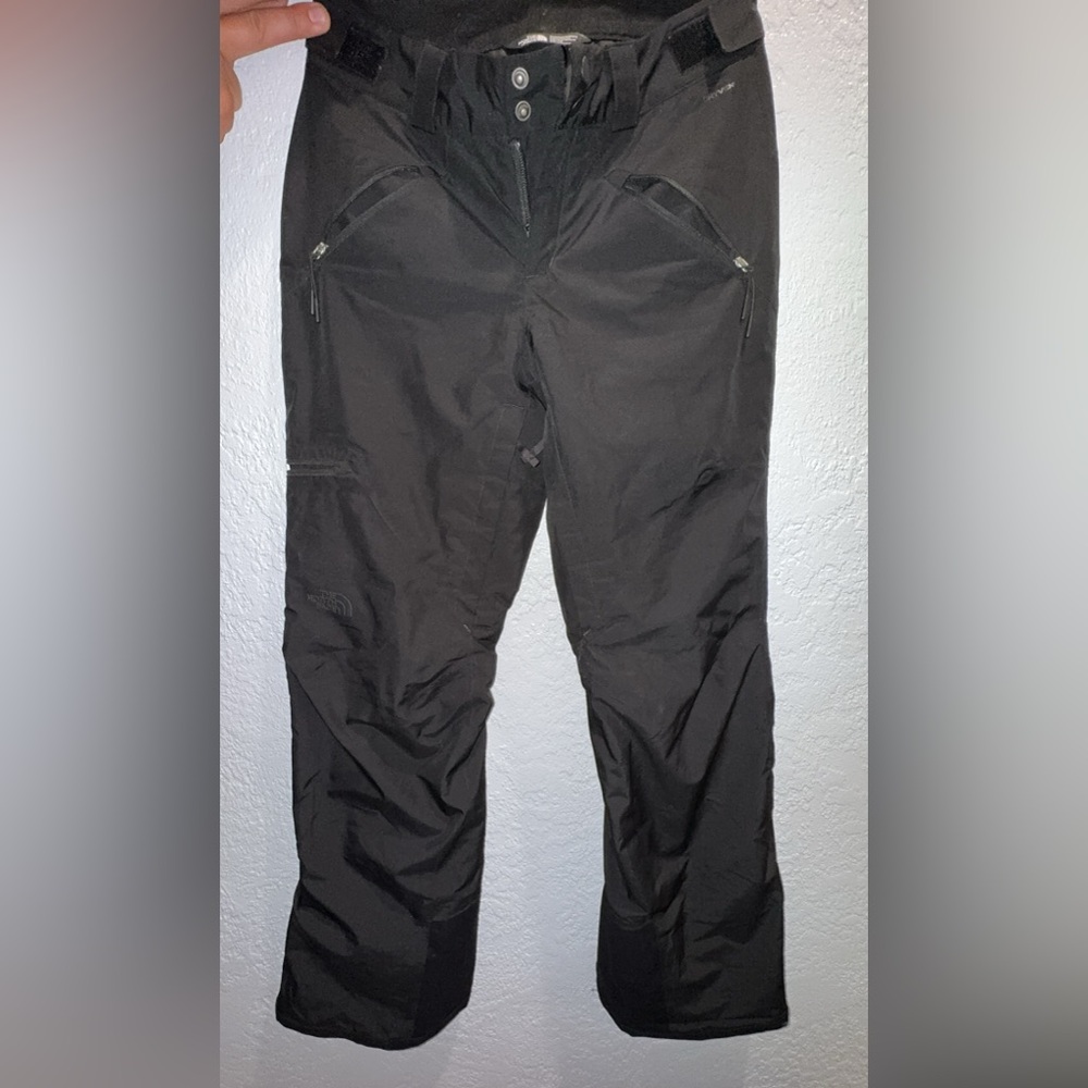 Northface woman’s black XS dry vent insulated snow pants